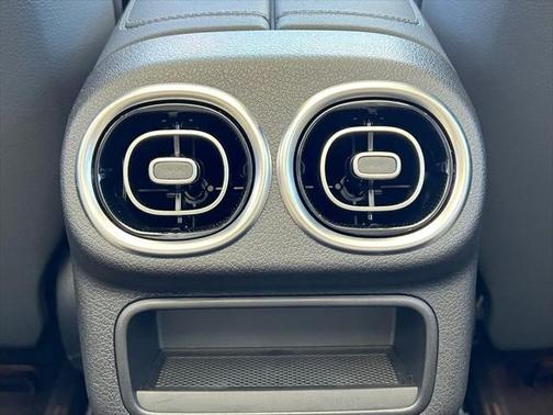 2025 Mercedes-Benz GLC 350e Base