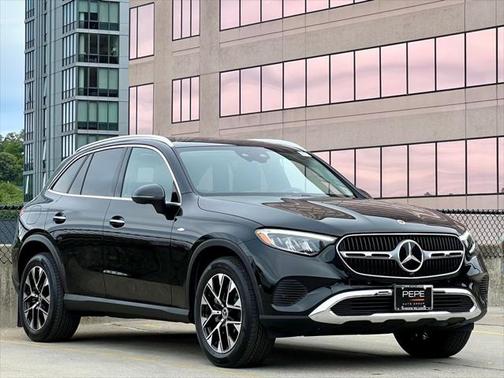 2025 Mercedes-Benz GLC 350e Base
