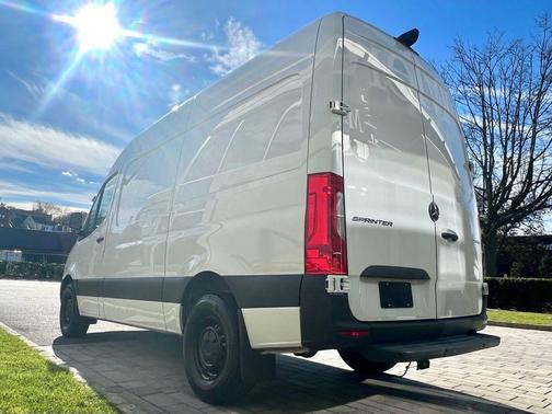 2025 Mercedes-Benz Sprinter 2500 Standard Roof