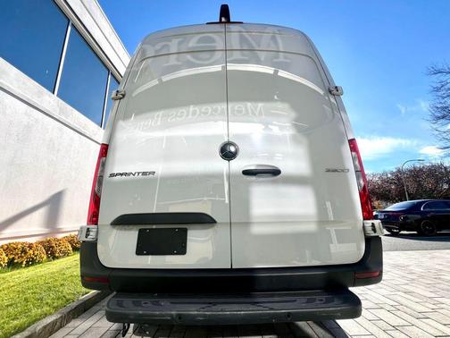 2025 Mercedes-Benz Sprinter 2500 Standard Roof