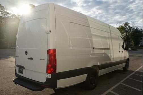 2025 Mercedes-Benz Sprinter 2500 High Roof