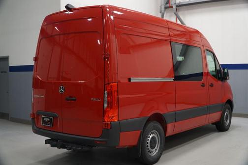 2025 Mercedes-Benz Sprinter 2500 Standard Roof