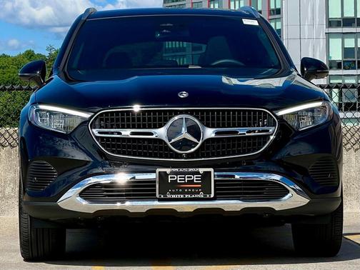 Black 2026 Mercedes-Benz GLC 300 4MATIC