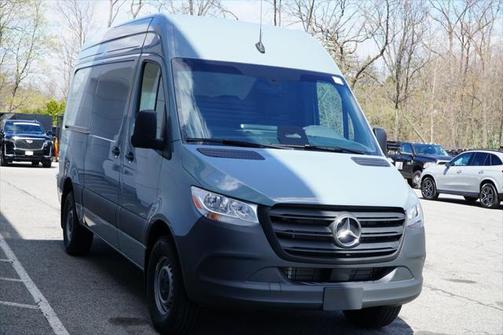 2025 Mercedes-Benz Sprinter 2500 Standard Roof