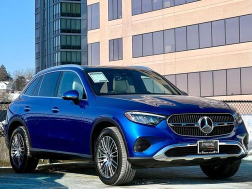 2025 Mercedes-Benz GLC 300 4MATIC
