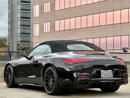 2022 Mercedes-Benz AMG SL 63 Base