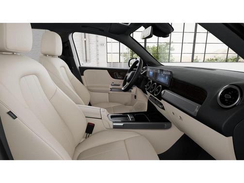 Polar White 2026 Mercedes-Benz GLB 250 4MATIC