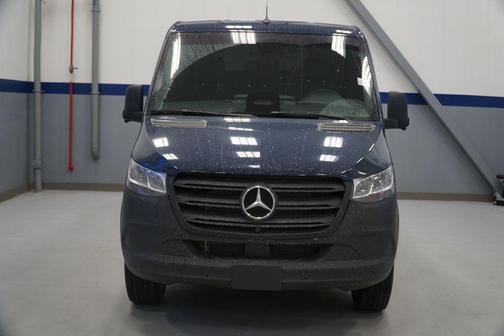 2026 Mercedes-Benz Sprinter 2500 Cargo 144 WB