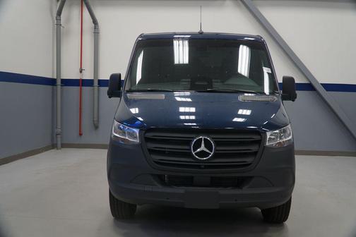 2026 Mercedes-Benz Sprinter 2500 Cargo 144 WB