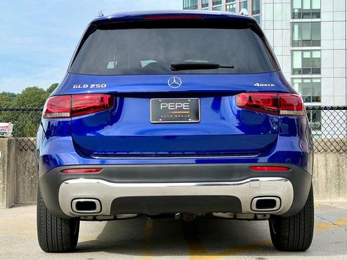 2022 Mercedes-Benz GLB 250 4MATIC