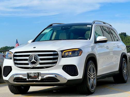 Polar White 2026 Mercedes-Benz GLS 450 4MATIC