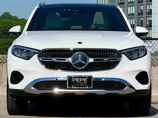 Polar White 2023 Mercedes-Benz GLC 300 4MATIC