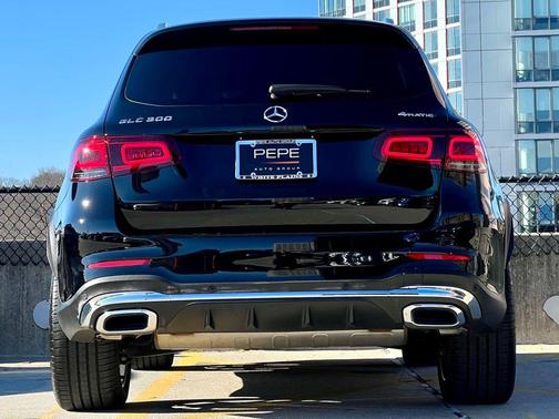 2022 Mercedes-Benz GLC 300 4MATIC