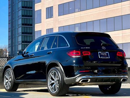 2022 Mercedes-Benz GLC 300 4MATIC
