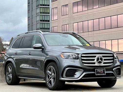2026 Mercedes-Benz GLS 450 4MATIC
