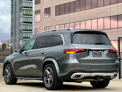 2026 Mercedes-Benz GLS 450 4MATIC