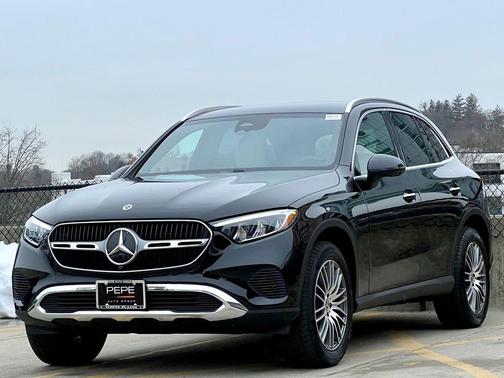 2026 Mercedes-Benz GLC 300 4MATIC