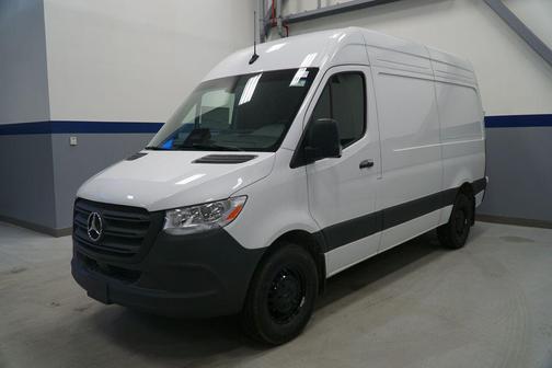 2025 Mercedes-Benz Sprinter 2500 Standard Roof