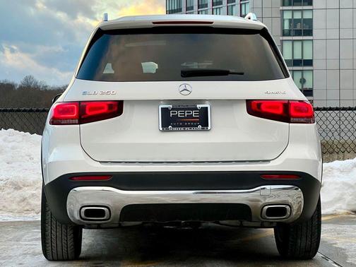 2022 Mercedes-Benz GLB 250 4MATIC