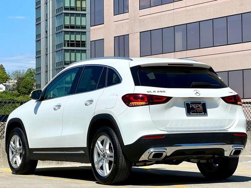 Polar White 2023 Mercedes-Benz GLA 250 4MATIC
