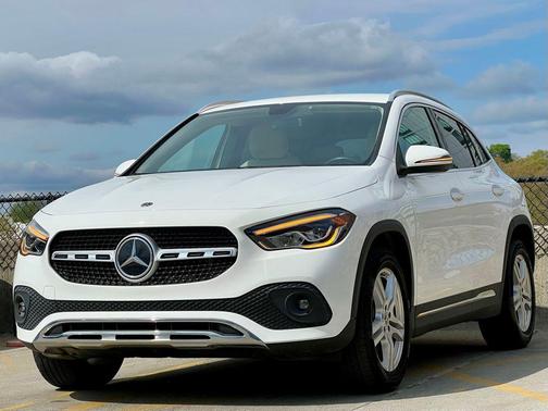 Polar White 2023 Mercedes-Benz GLA 250 4MATIC