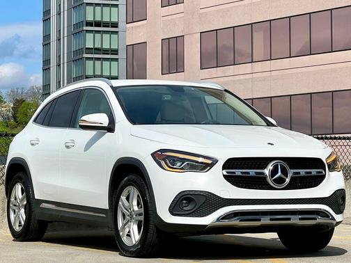 Polar White 2023 Mercedes-Benz GLA 250 4MATIC