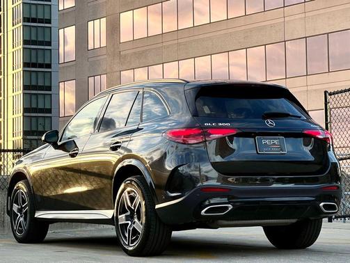 2023 Mercedes-Benz GLC 300 4MATIC