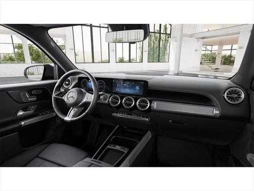 2025 Mercedes-Benz GLB 250 4MATIC