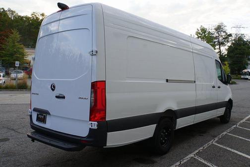 2025 Mercedes-Benz Sprinter 3500 High Roof