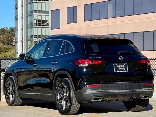 Night Black 2023 Mercedes-Benz GLA 250 4MATIC