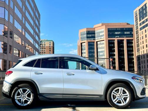 2021 Mercedes-Benz GLA 250 Base 4MATIC