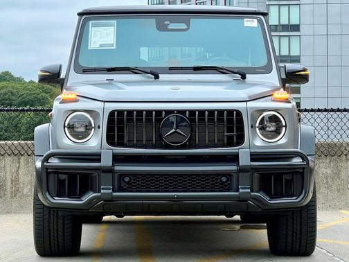 MANUFAKTUR Platinum Magno 2025 Mercedes-Benz AMG G 63 G 63 AMG