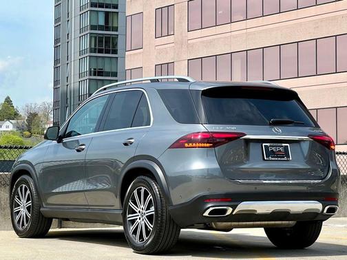 Selenite Grey Metallic 2026 Mercedes-Benz GLE 350 4MATIC