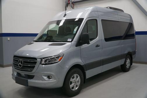 2025 Mercedes-Benz Sprinter 2500 Passenger 144 WB