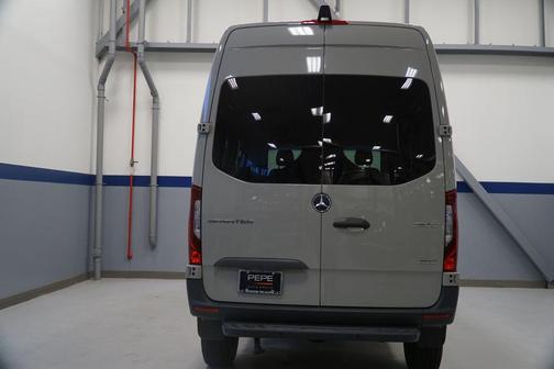 2026 Mercedes-Benz Sprinter 2500 Cargo 144 WB