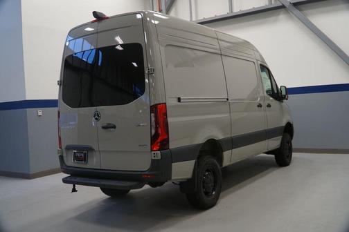 2026 Mercedes-Benz Sprinter 2500 Cargo 144 WB