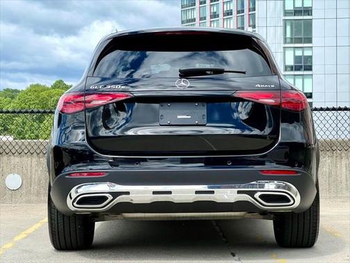 2025 Mercedes-Benz GLC 350e Base