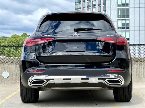 2025 Mercedes-Benz GLC 350e Base