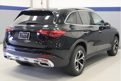 2025 Mercedes-Benz GLC 350e Base