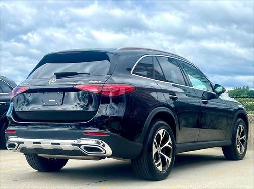 2025 Mercedes-Benz GLC 350e Base