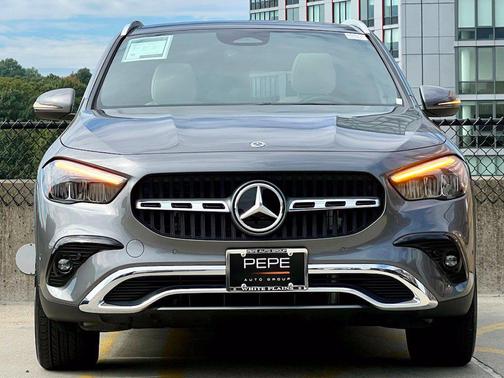 Mountain Grey Metallic 2026 Mercedes-Benz GLA 250 4MATIC