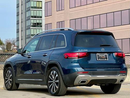 2022 Mercedes-Benz GLB 250 4MATIC