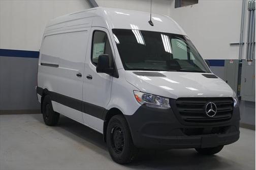 2025 Mercedes-Benz Sprinter 2500 Standard Roof