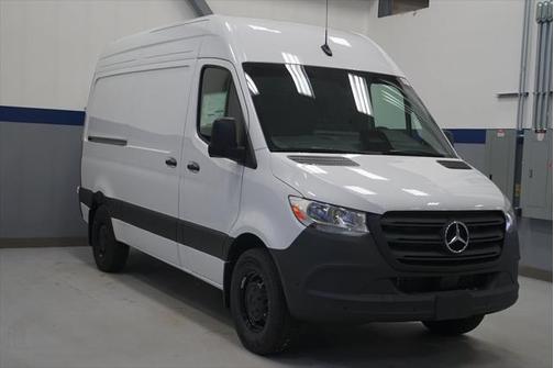 2025 Mercedes-Benz Sprinter 2500 Standard Roof