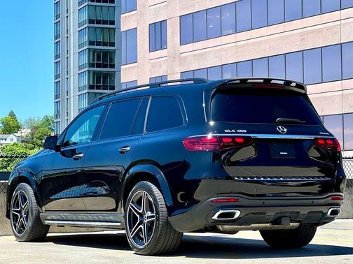 Obsidian Black Metallic 2024 Mercedes-Benz GLS 450 4MATIC