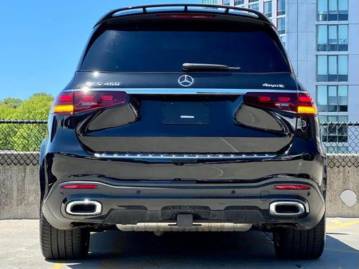 Obsidian Black Metallic 2024 Mercedes-Benz GLS 450 4MATIC