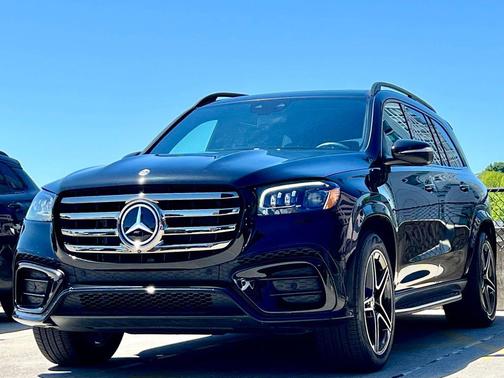 Obsidian Black Metallic 2024 Mercedes-Benz GLS 450 4MATIC