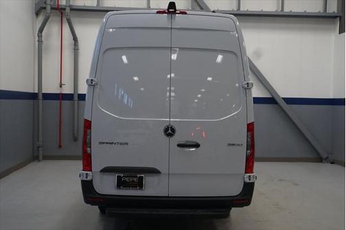 2025 Mercedes-Benz Sprinter 2500 High Roof