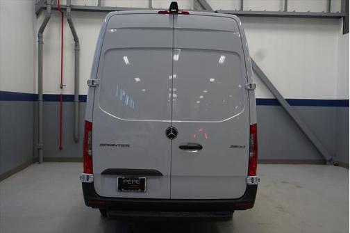 2025 Mercedes-Benz Sprinter 2500 High Roof