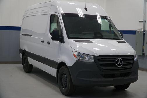2025 Mercedes-Benz Sprinter 2500 Standard Roof